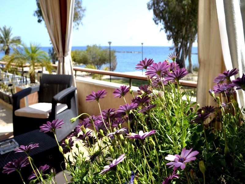 Darlex Apartments Galatex Beach Center Limassol Exterior foto
